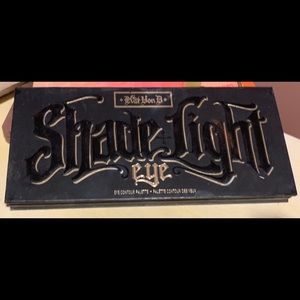 Kat Von D Shade and Light Eyeshadow Palette